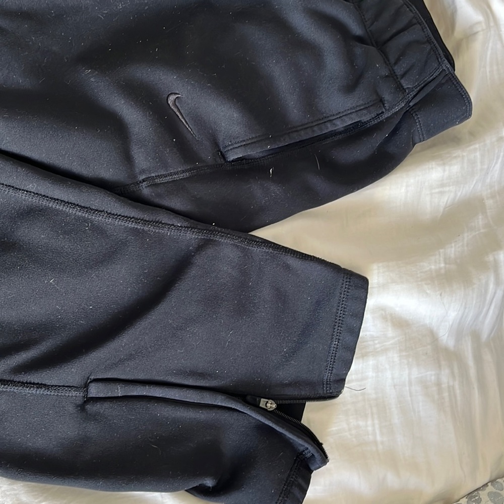 Womens Nike therma fit sweat pants